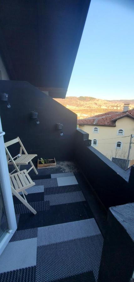 Sleep And Drive White Apartment Sarajevo Exterior photo