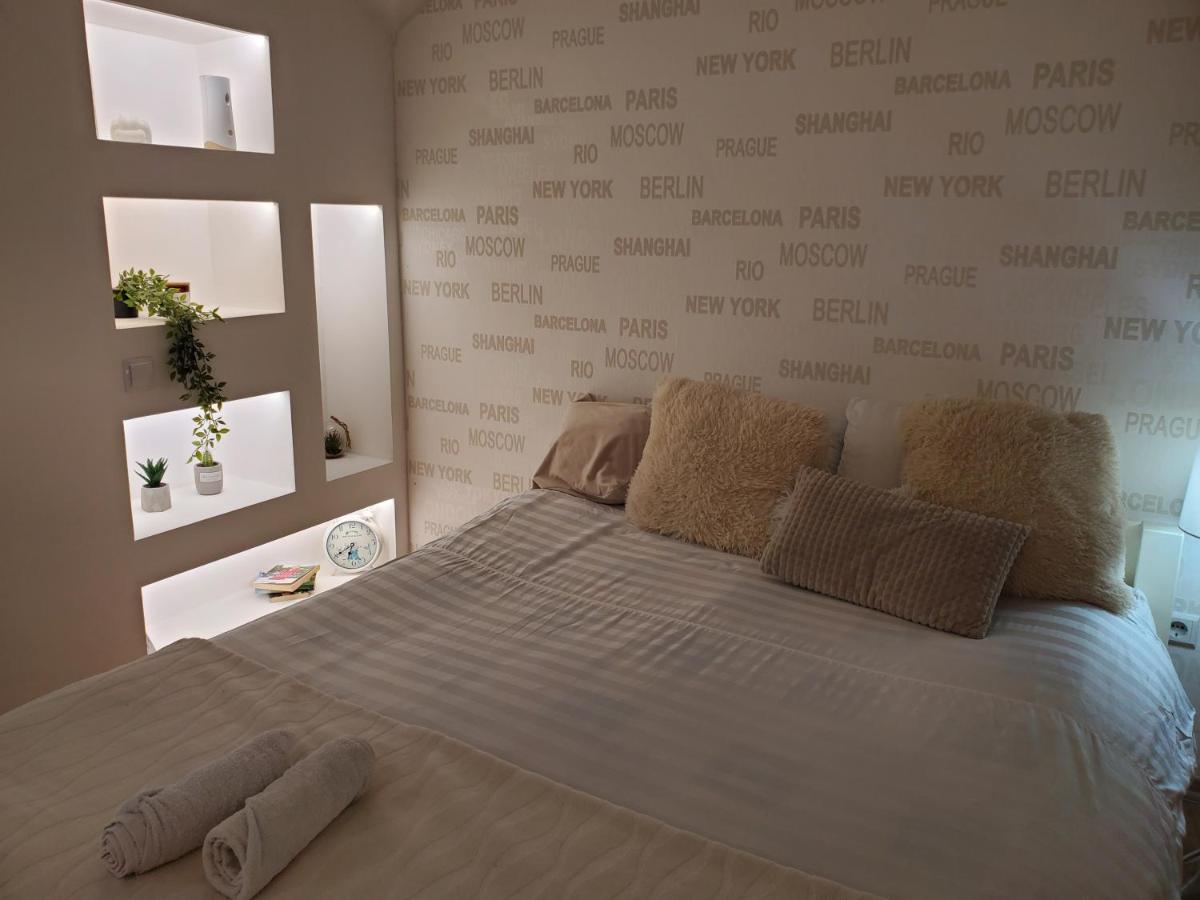 Sleep And Drive White Apartment Sarajevo Exterior photo